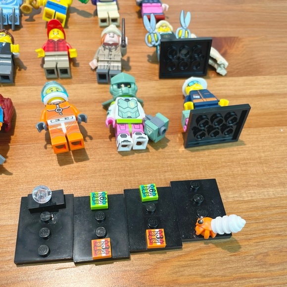 Lego Minifigures Lot of 32 Assorted Harry Potter Snowboard Skier Accessories - Picture 13 of 13